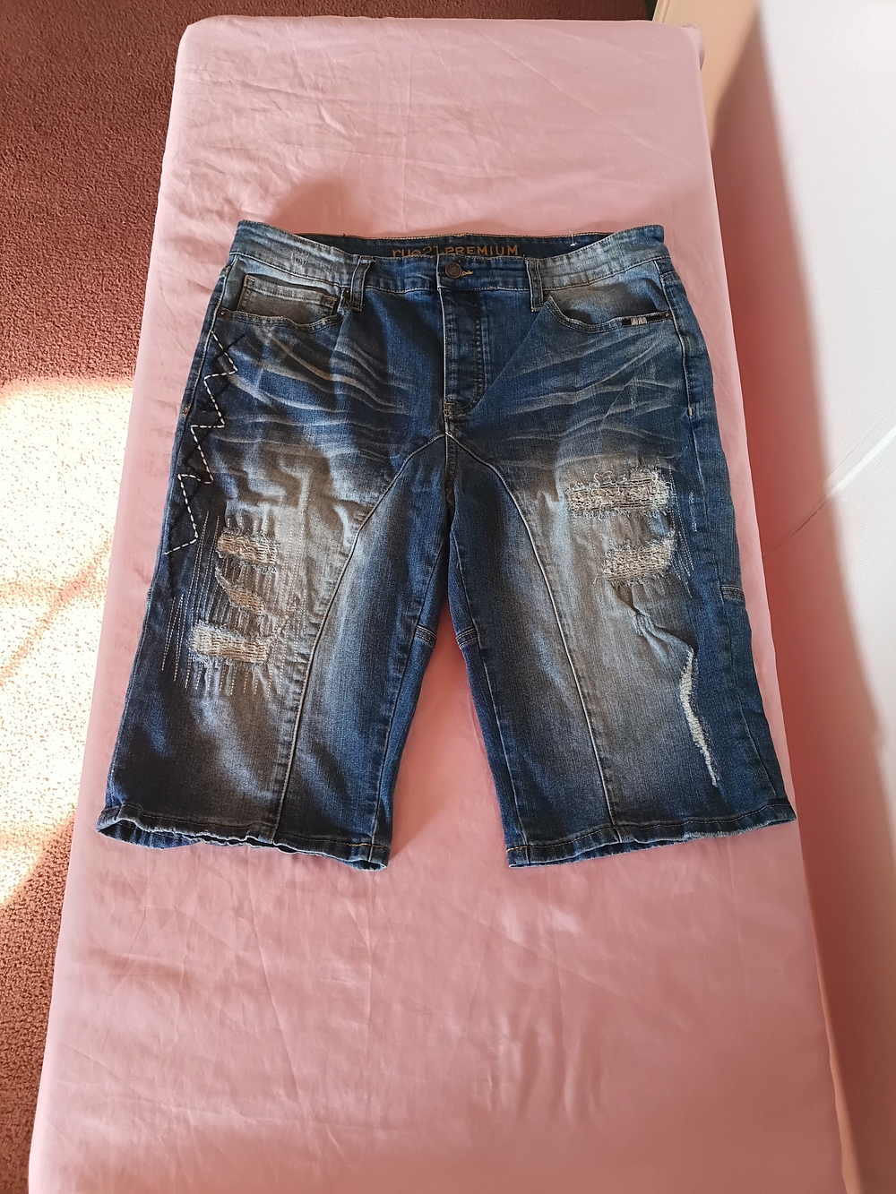 Rue21 Men's Distressed Blue Denim Jean Shorts Size 34